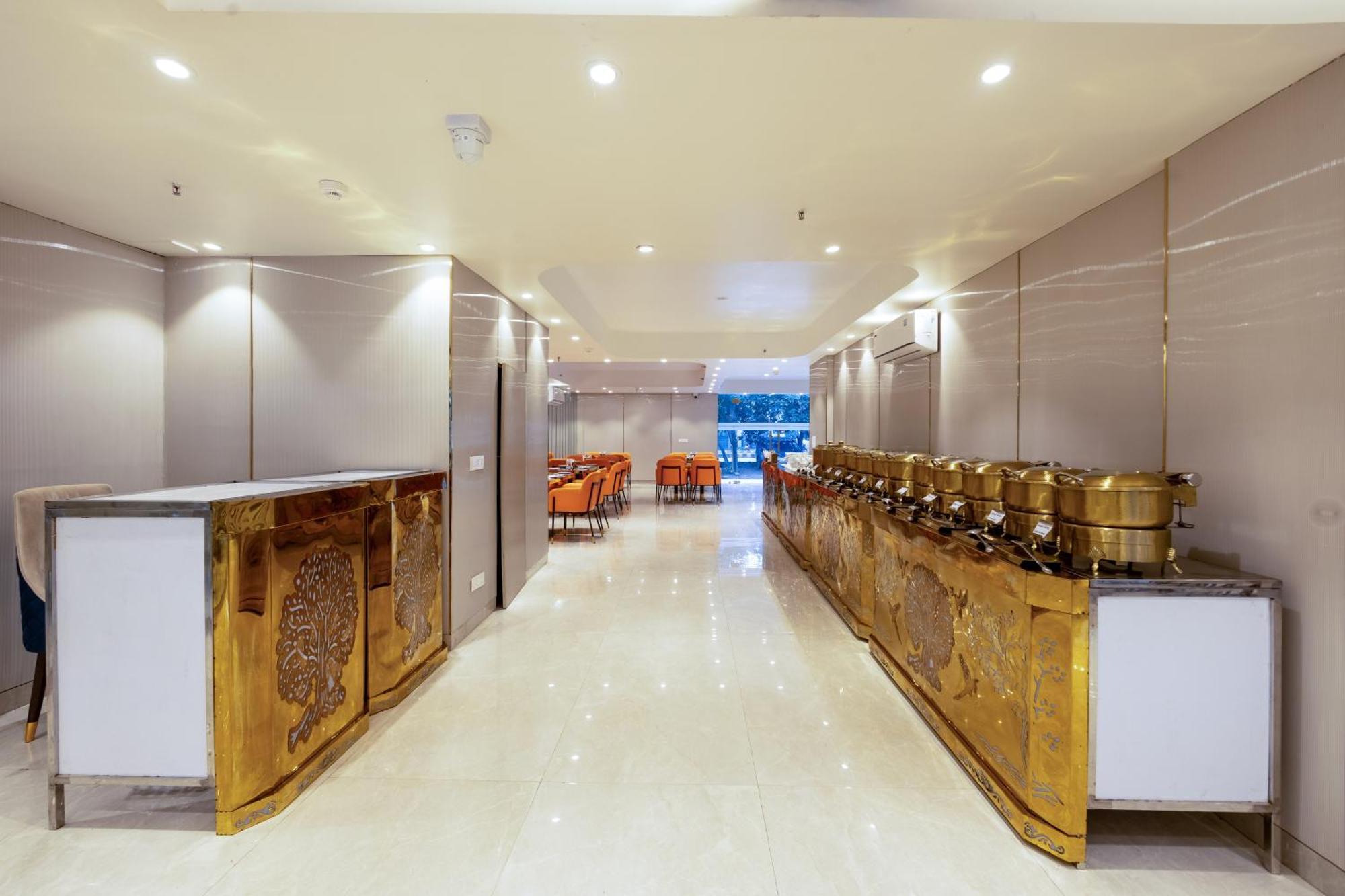 Hotel Ginger Palace Delhi Airport Új-Delhi Kültér fotó