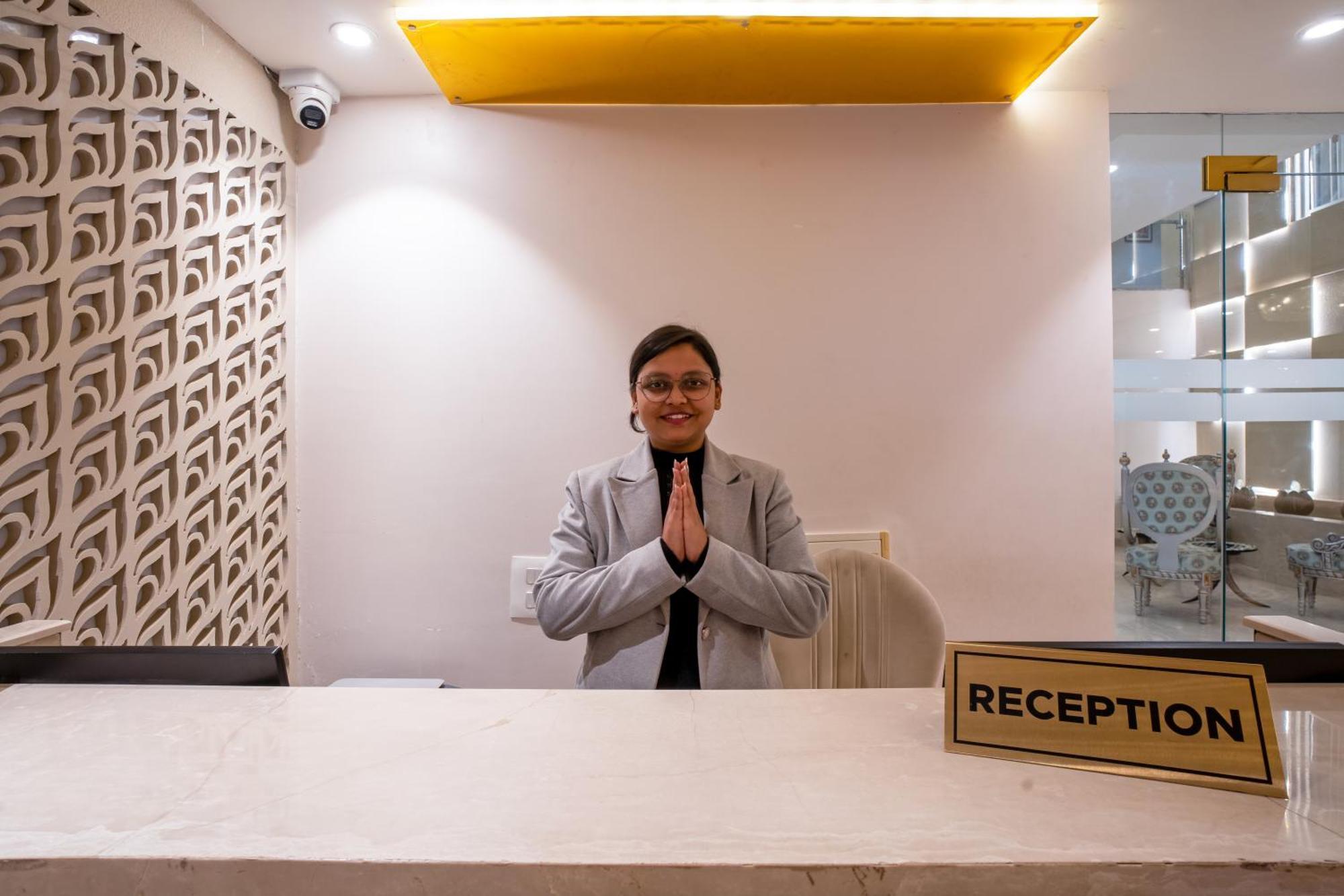 Hotel Ginger Palace Delhi Airport Új-Delhi Kültér fotó