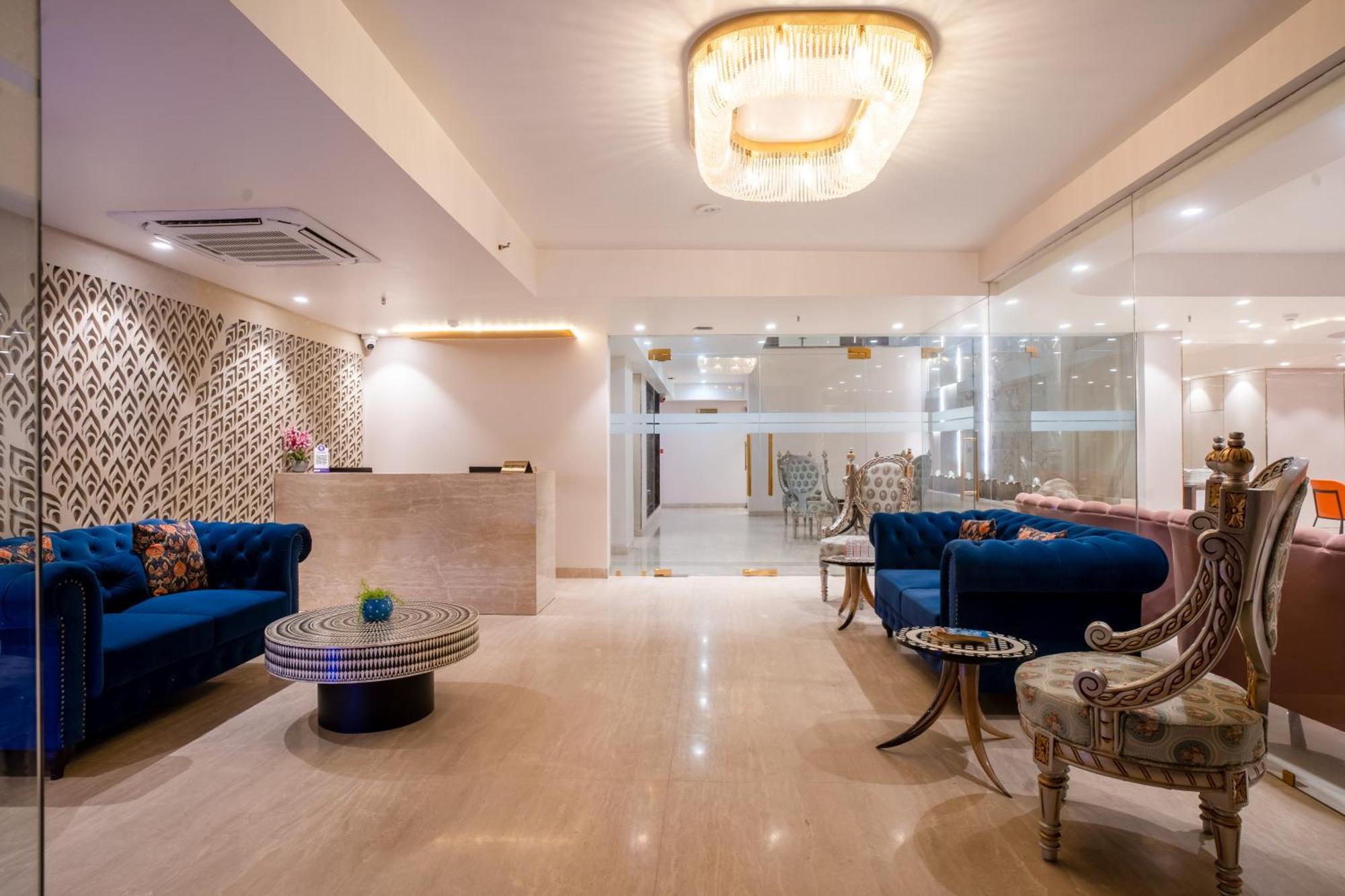 Hotel Ginger Palace Delhi Airport Új-Delhi Kültér fotó