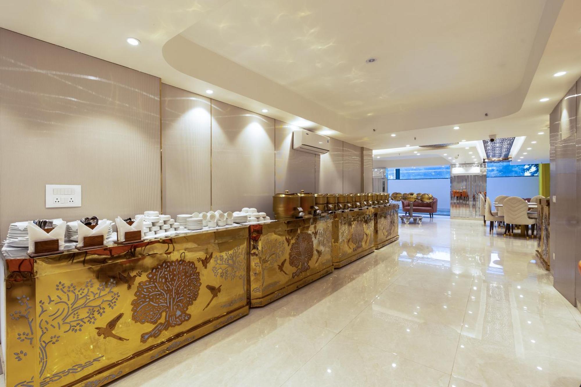 Hotel Ginger Palace Delhi Airport Új-Delhi Kültér fotó