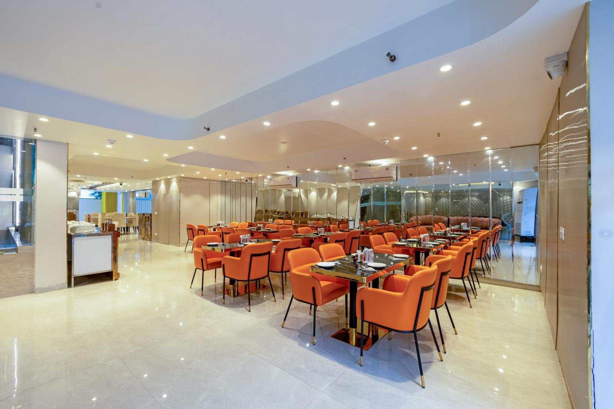 Hotel Ginger Palace Delhi Airport Új-Delhi Kültér fotó
