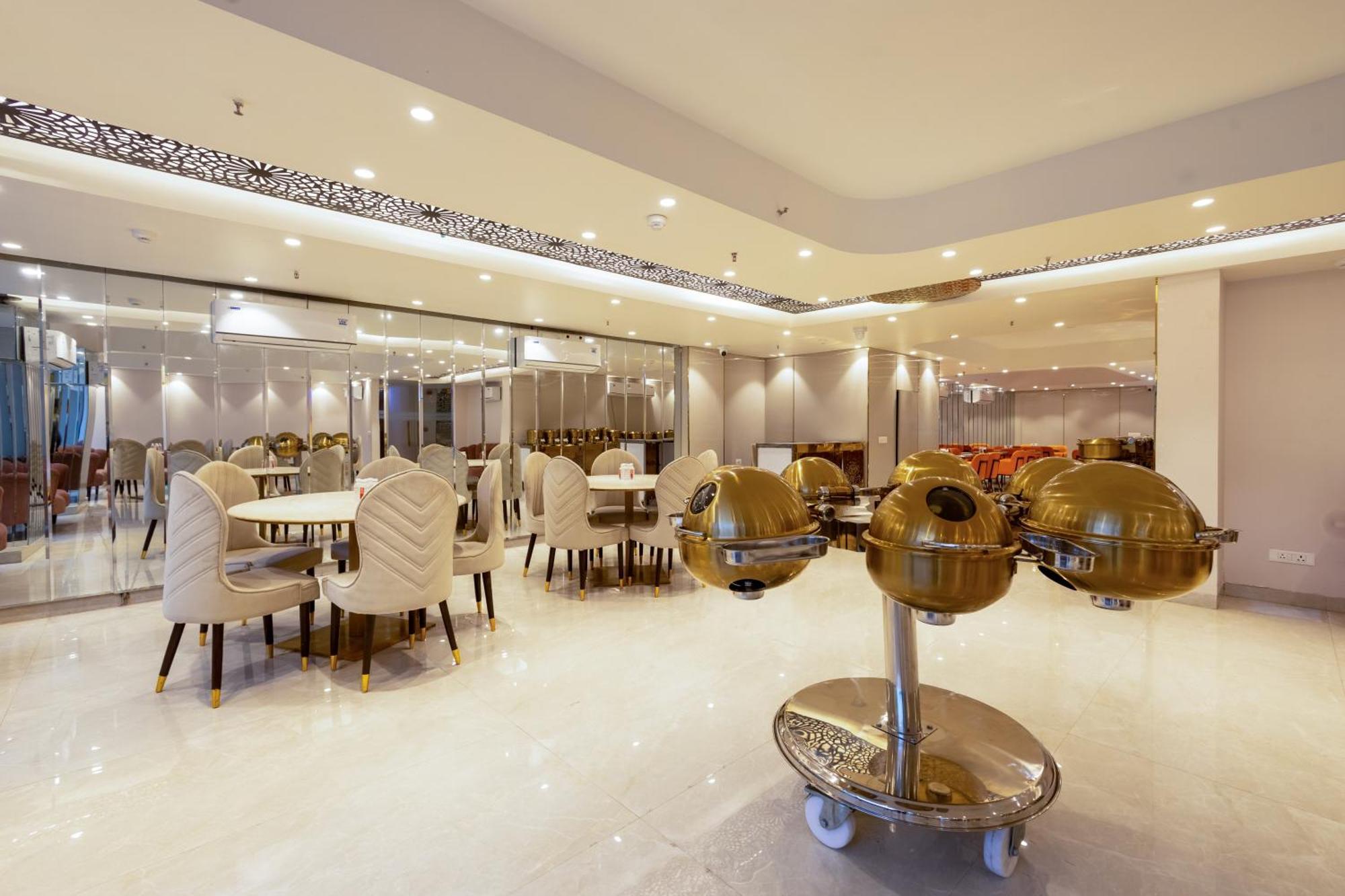 Hotel Ginger Palace Delhi Airport Új-Delhi Kültér fotó
