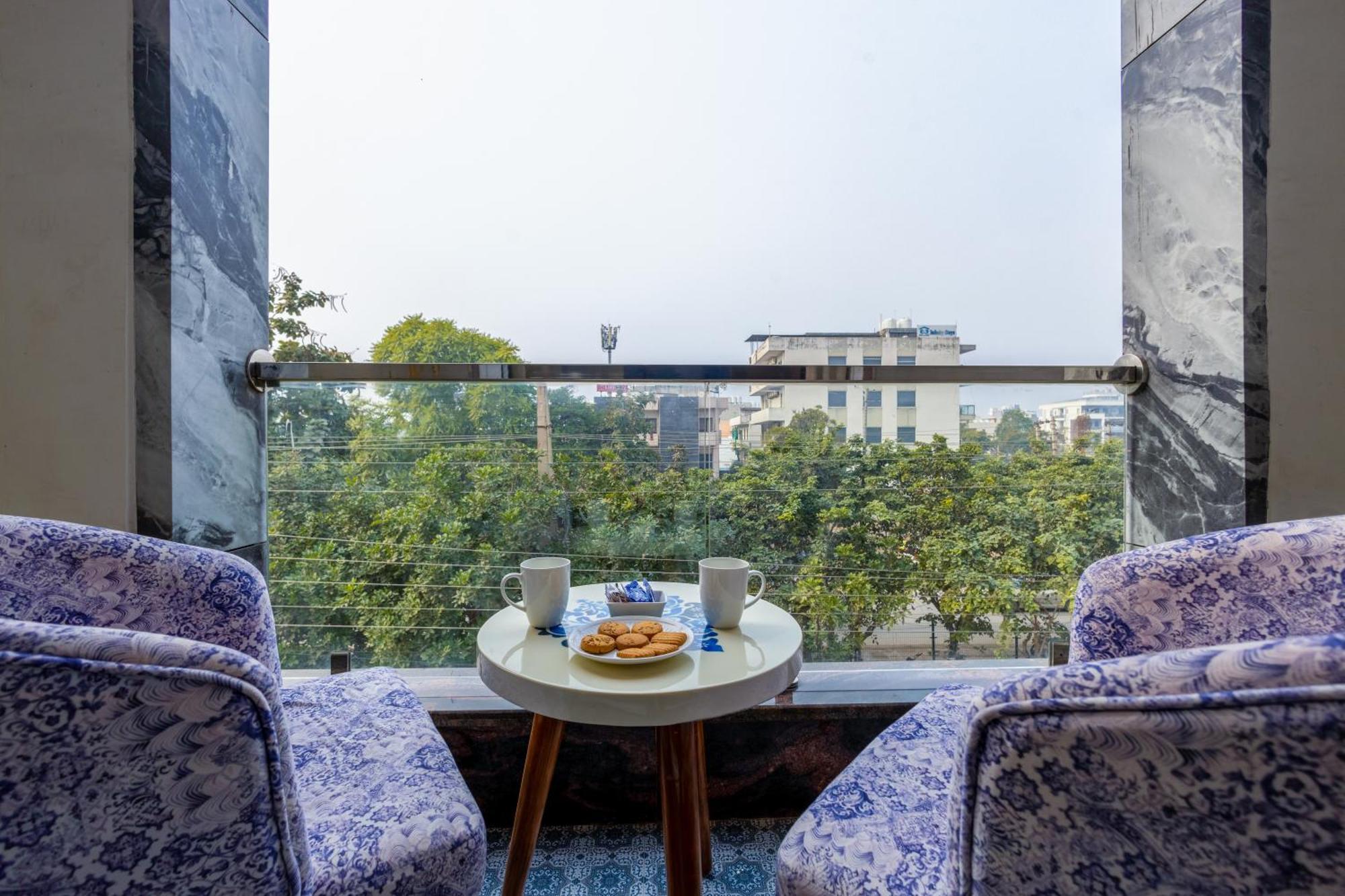 Hotel Ginger Palace Delhi Airport Új-Delhi Kültér fotó